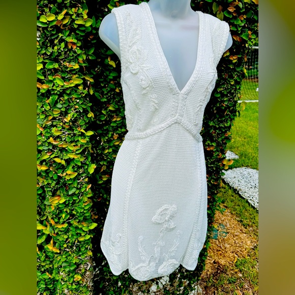 Not So Serious for Anthropologie 🤍white crochet knit and beaded mini 🤍 - Picture 2 of 11